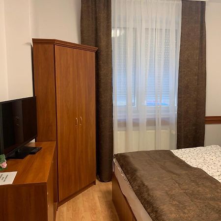 Konig Apartman Hévíz Buitenkant foto