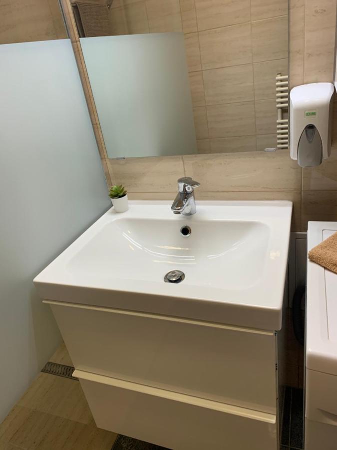 Konig Apartman Hévíz Buitenkant foto