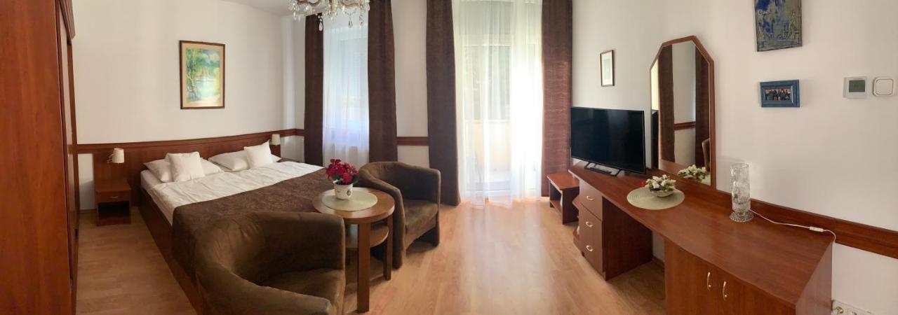 Konig Apartman Hévíz Buitenkant foto