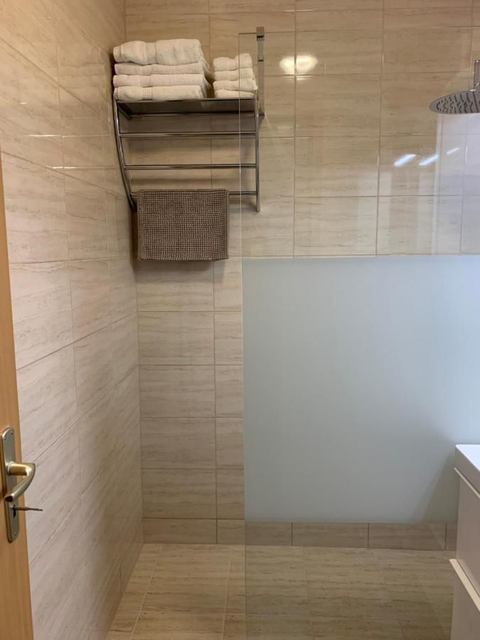 Konig Apartman Hévíz Buitenkant foto
