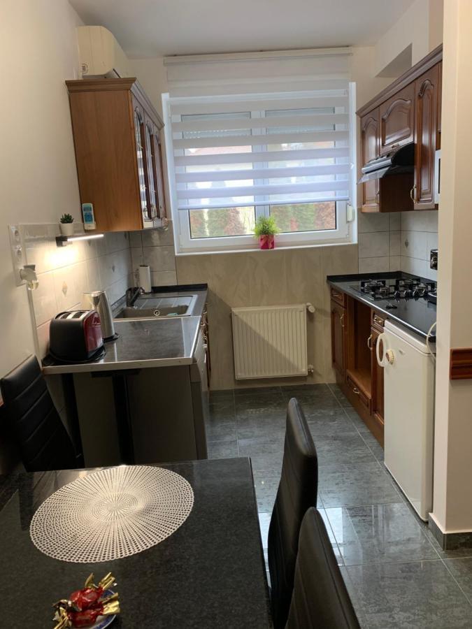 Konig Apartman Hévíz Buitenkant foto